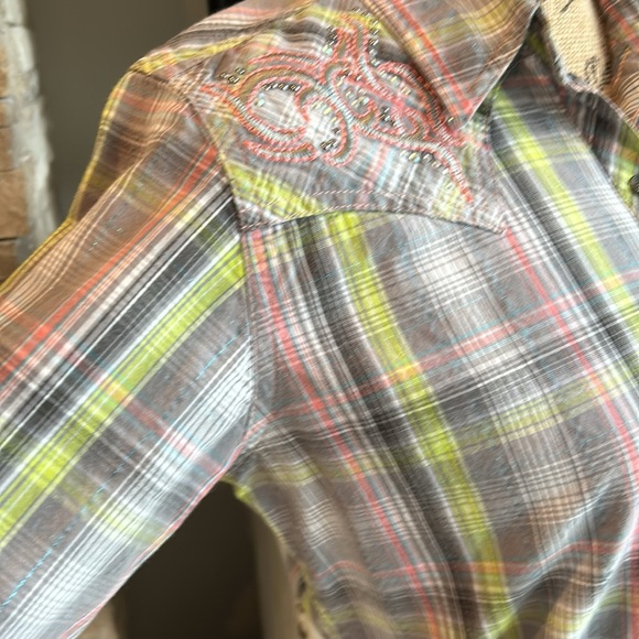 Wrangler Rock 47 snap western shirt steer yoke gray plaid bedazzle shoulder back - Picture 4 of 16